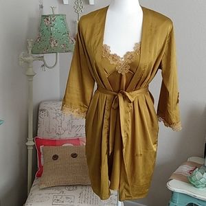 Silky Pajamas, gold, sz M
